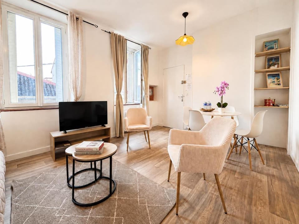 TV and multimedia, Living room, heating