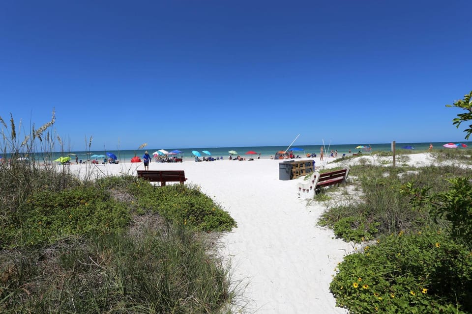 Barefoot Beach Resort A202 House in Indian Shores