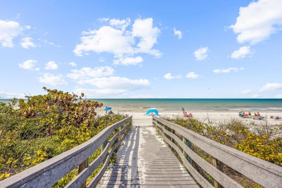 Relax On The Rocks House in Indian Rocks Beach