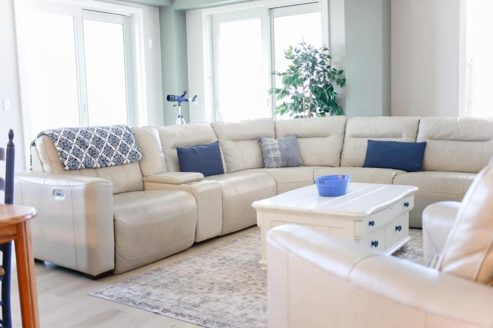 Sojourn Sunrise to Sunset 4BR Sleeps 12 House in Sandbridge