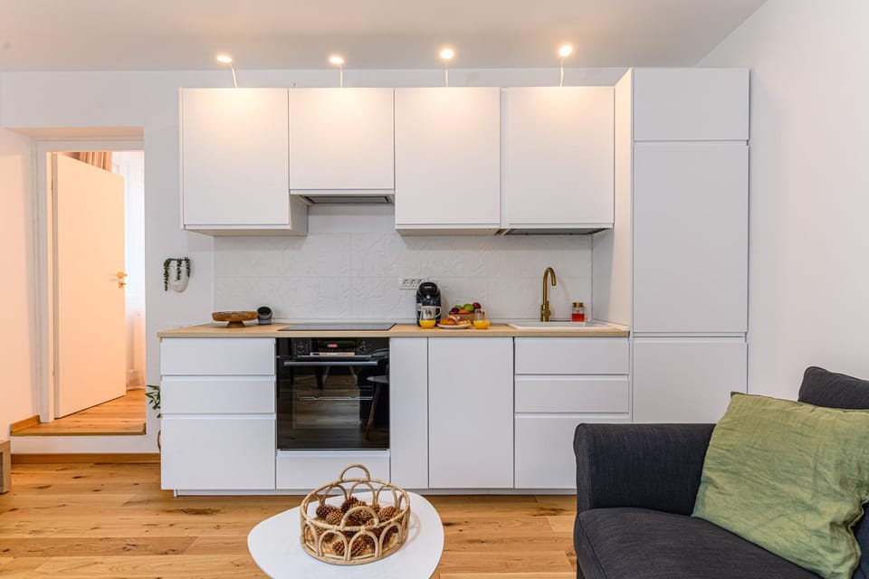 Kitchen or kitchenette, dishwasher, pet friendly, stove