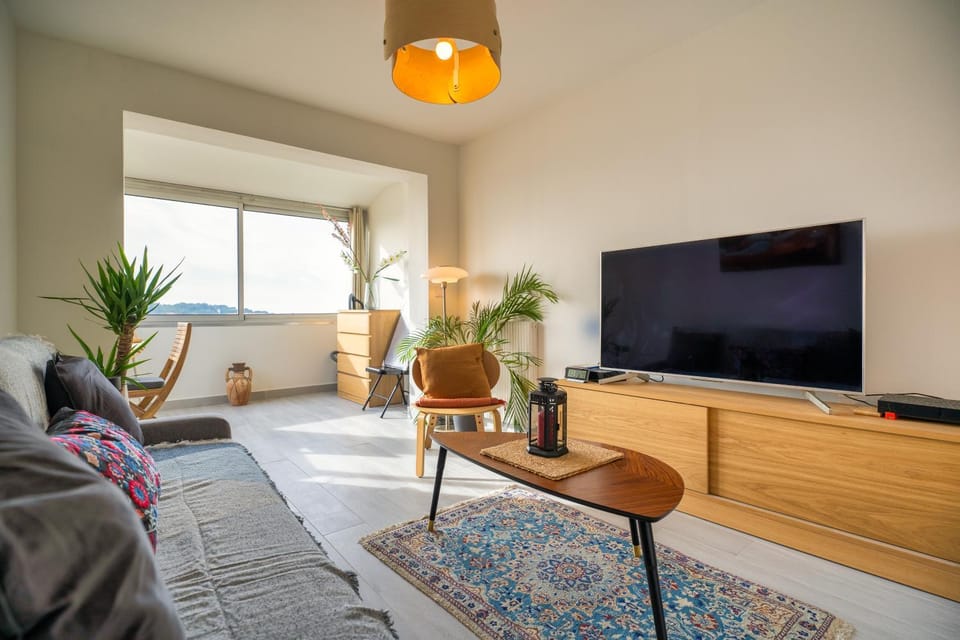 Etrave Apartment in Toulon