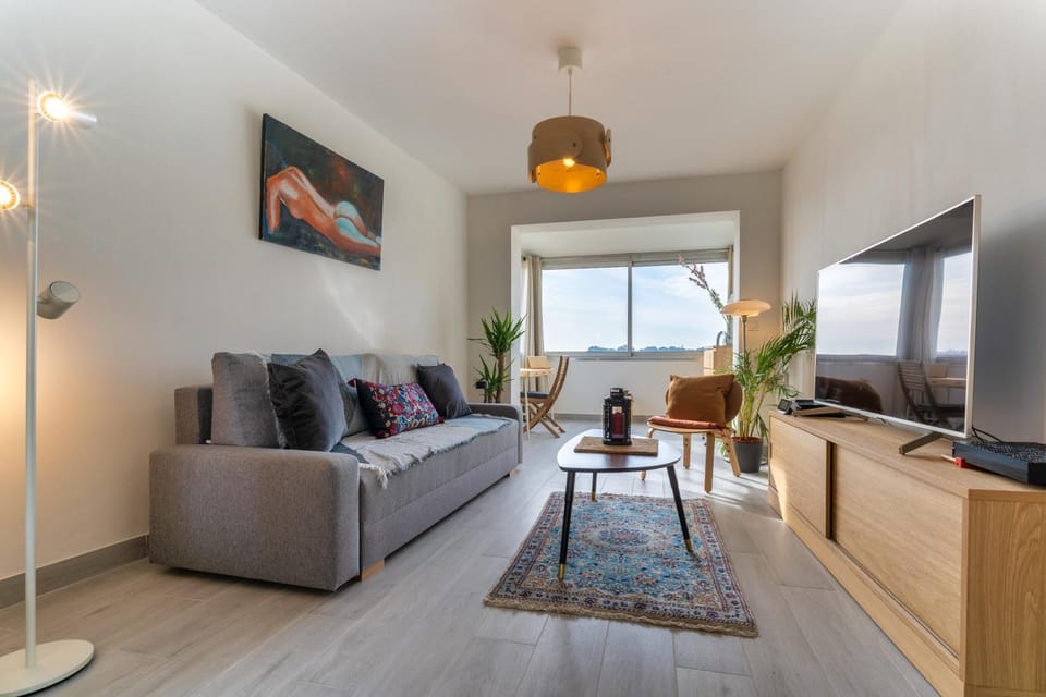 Etrave Apartment in Toulon