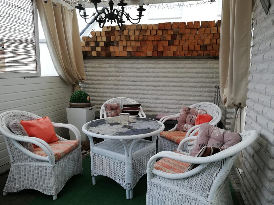 Garden, Balcony/Terrace, Seating area