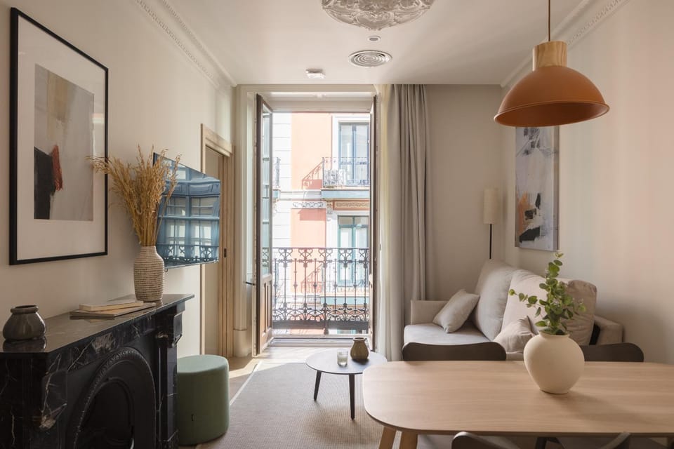 Living room, Seating area