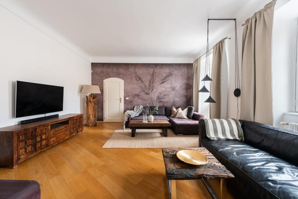 Luxury Retreat Apartments near Charles Bridge by EasyBNB Premium Apartment in Prague