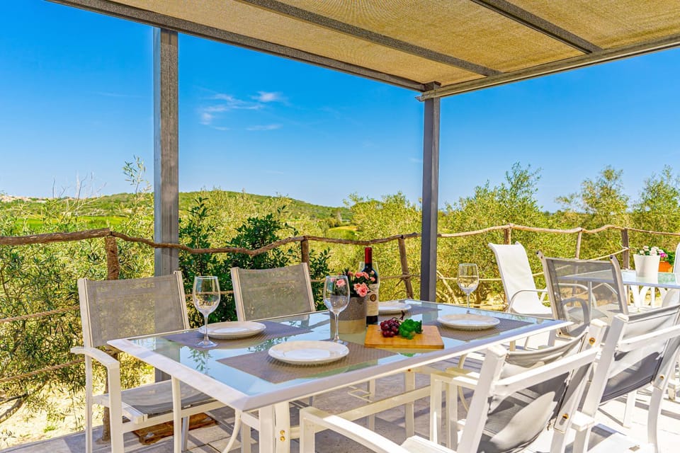 Patio, Spring, Day, Natural landscape, View (from property/room), Balcony/Terrace, Dining area