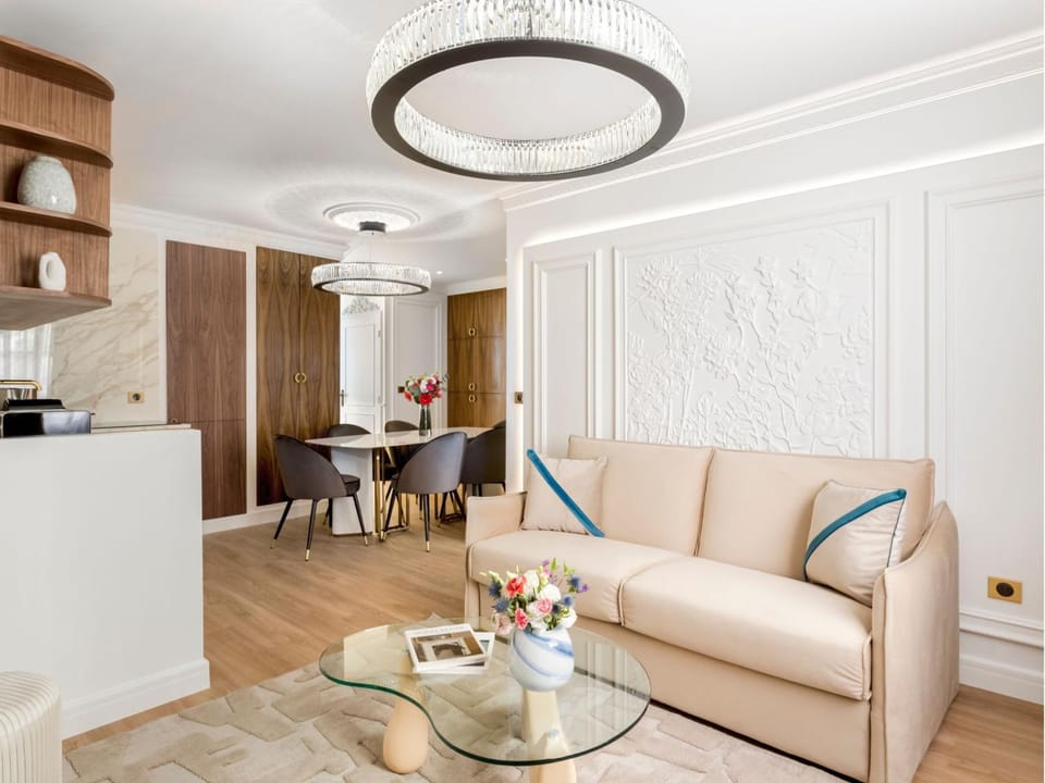 Living room, Seating area, Dining area