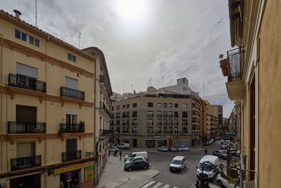 Apartamento minimalista en Matemático Marzal Apartment in Valencia