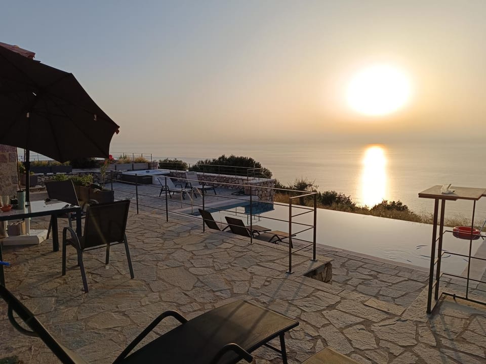Sea view, Swimming pool, Sunset, sunbed