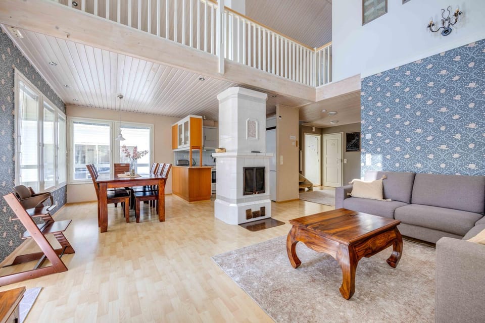 Dining area, fireplace, kitchen