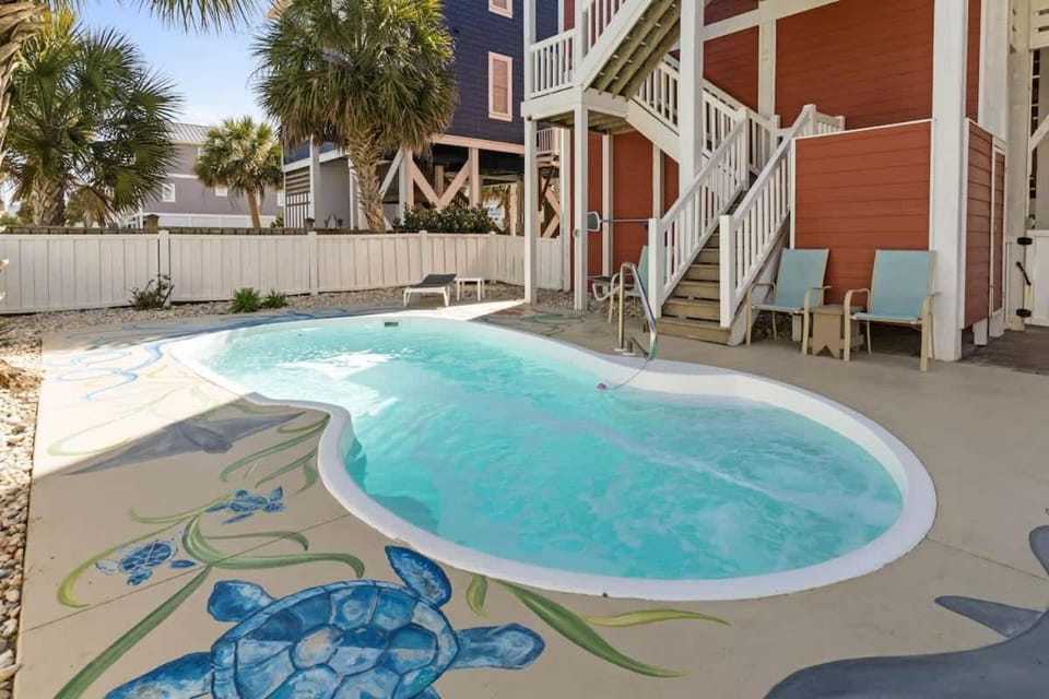 Cherry Bomb Private heated Pool, Elevator House in Ocean Isle Beach