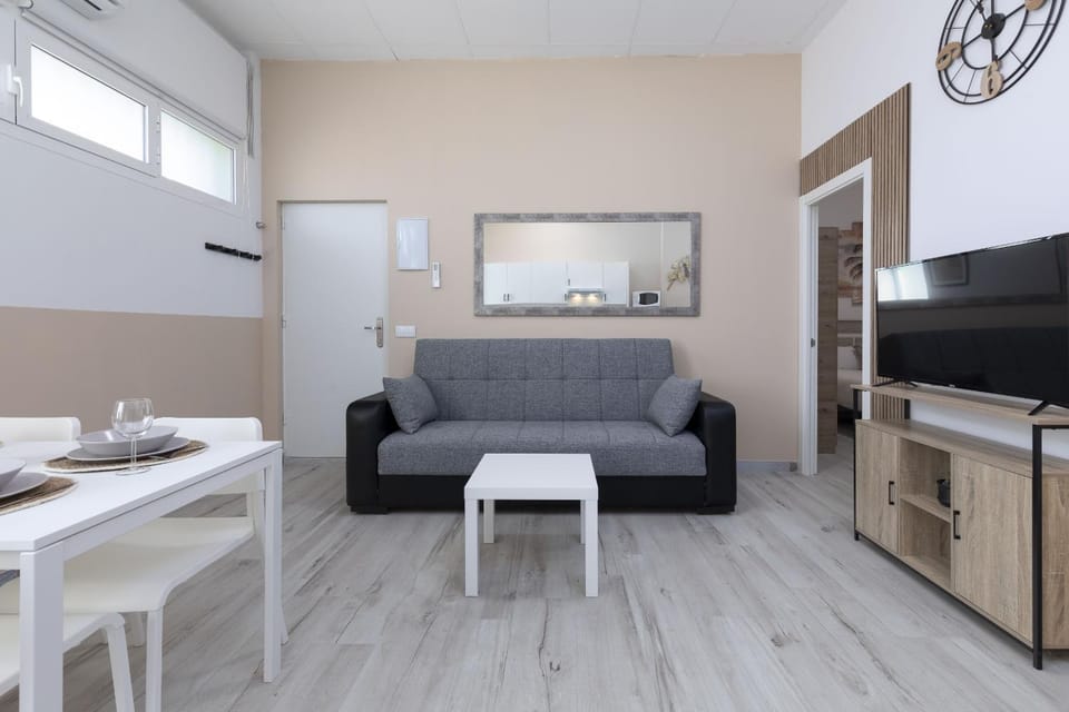 TV and multimedia, Living room, Dining area