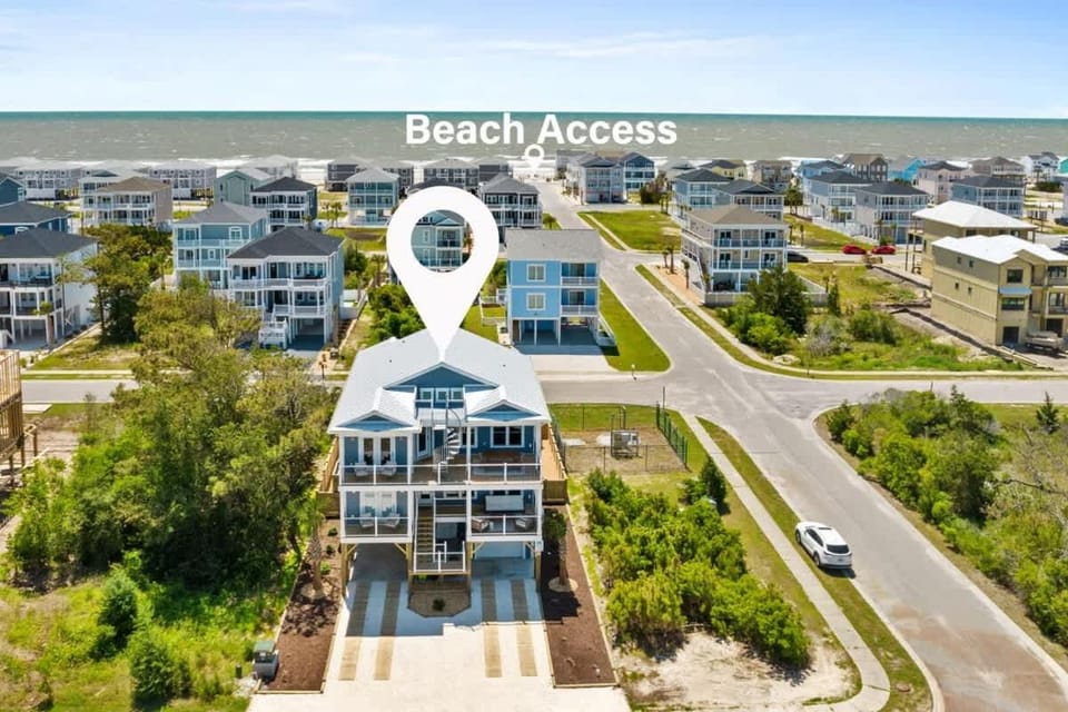 Havanas Moon by Brunswick Vacation Rentals - OIB Home with Pool & Great Location House in Ocean Isle Beach