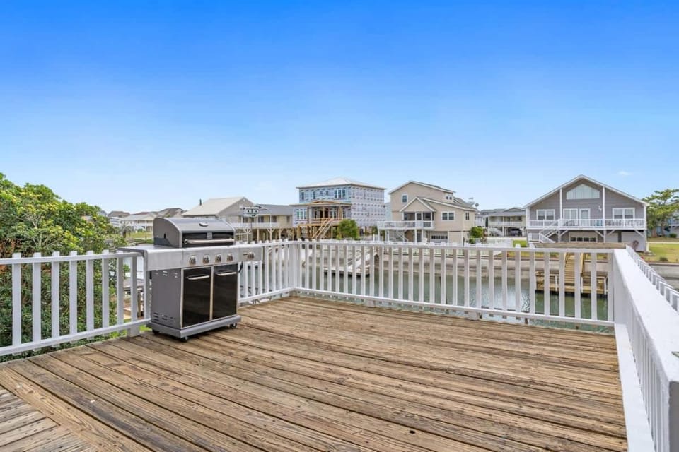 Isle Of A Time Brunswick Vacation Rentals Canal front with Boat slip House in Ocean Isle Beach