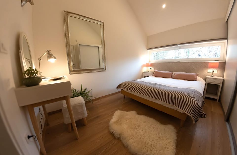 Bed, Photo of the whole room, Bedroom, wardrobe