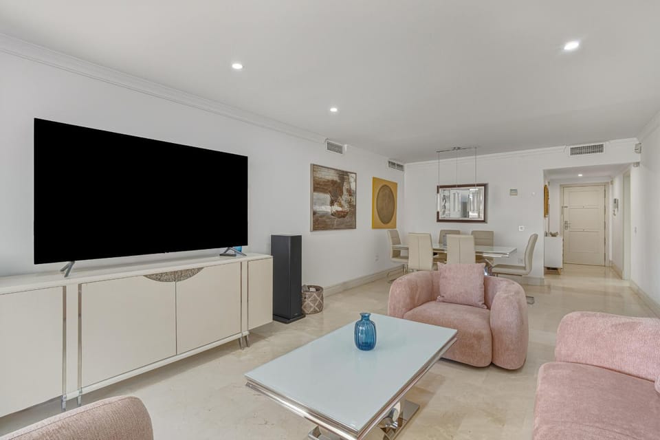 Las Cañas Beach - Marbella Golden Mile by Finest Rentals Apartment in Marbella