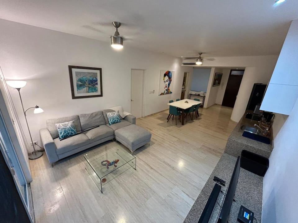 Seaview Roof Pool and Hammock 3 Blocks from Beach Apartment in Playa del Carmen