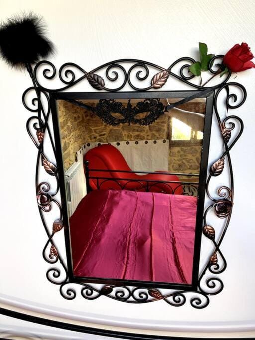 Love room de Blanche Neige House in Occitanie