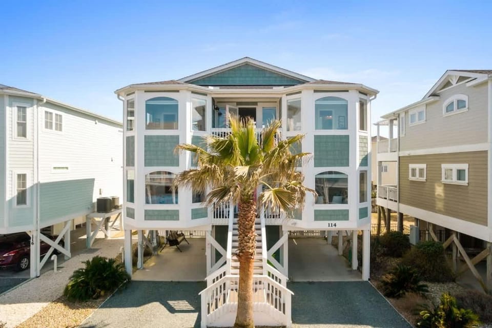 Marsh Mellowed by the Sea Brunswick Vacation Rentals Privated heated pool and beach House in Holden Beach