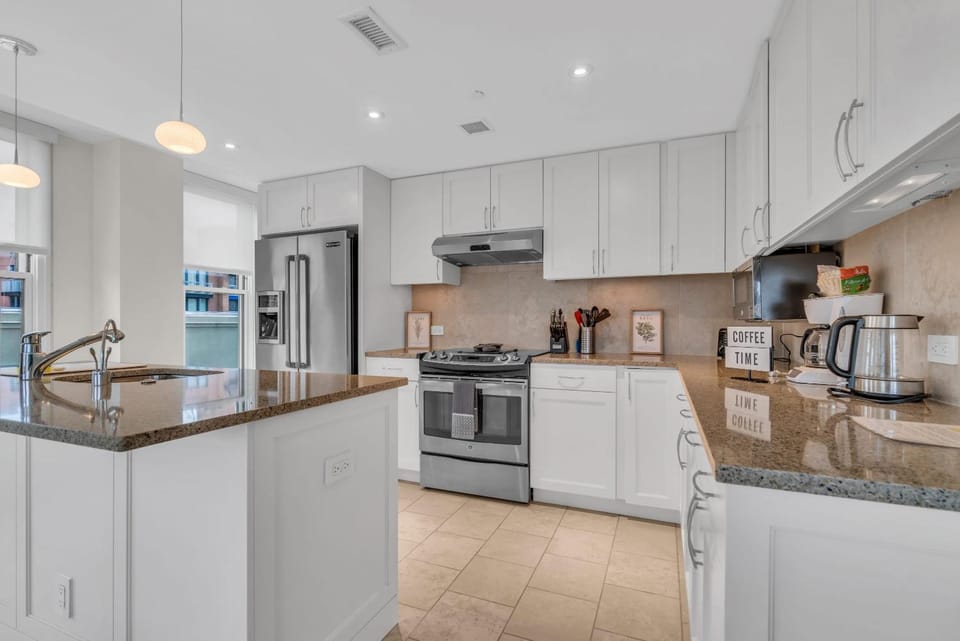 2BR Furnished Apartment near Smithsonian apts Apartment in District of Columbia