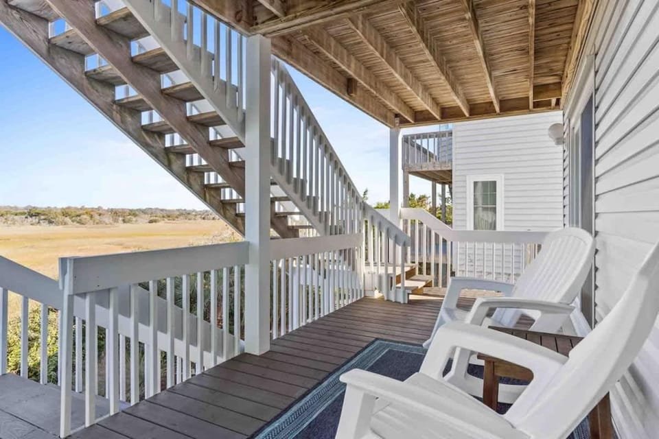 Saltans of Swing Brunswick Vacation Rentals House in Holden Beach