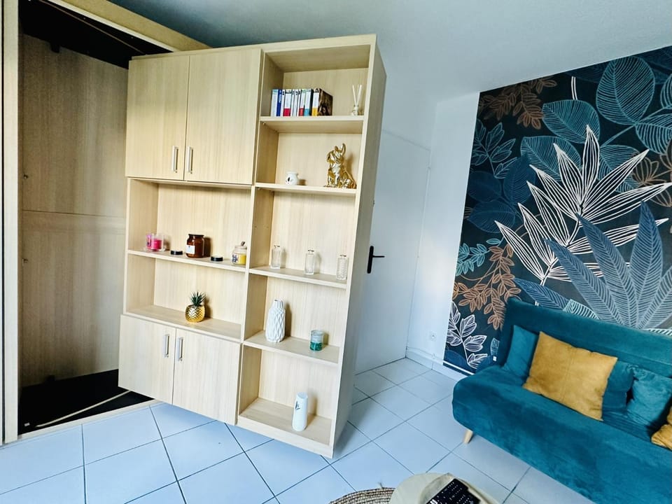 Communal lounge/ TV room, Living room