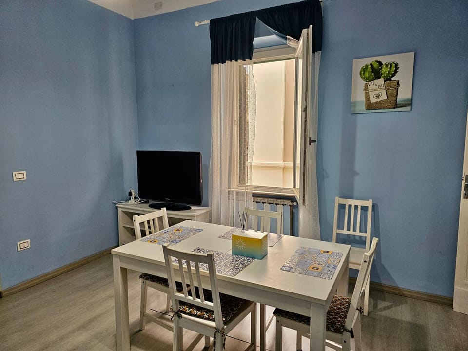 SE045 - Senigallia, trilocale comodo ai servizi Apartment in Senigallia
