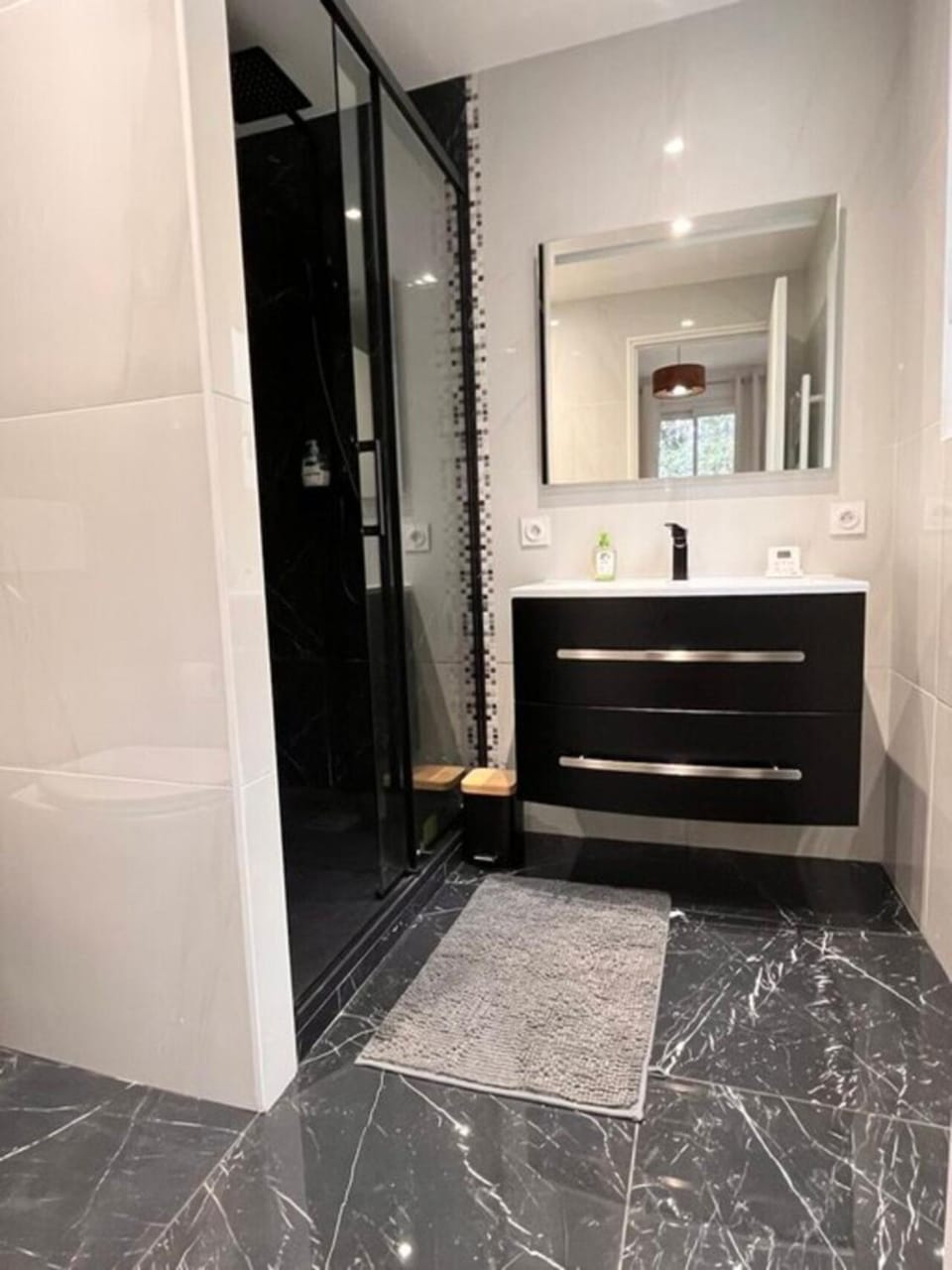 Shower, Bathroom