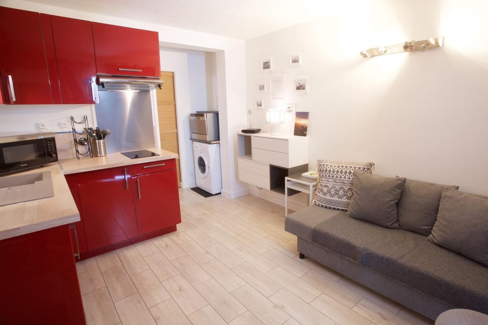 Living room, kitchen
