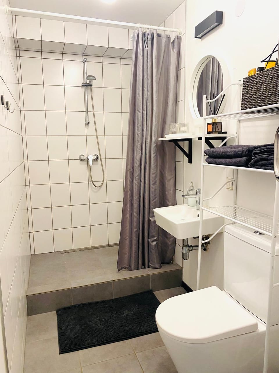 Shower, Toilet, Bathroom