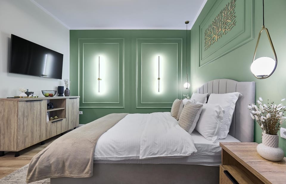 TV and multimedia, Bedroom, wardrobe