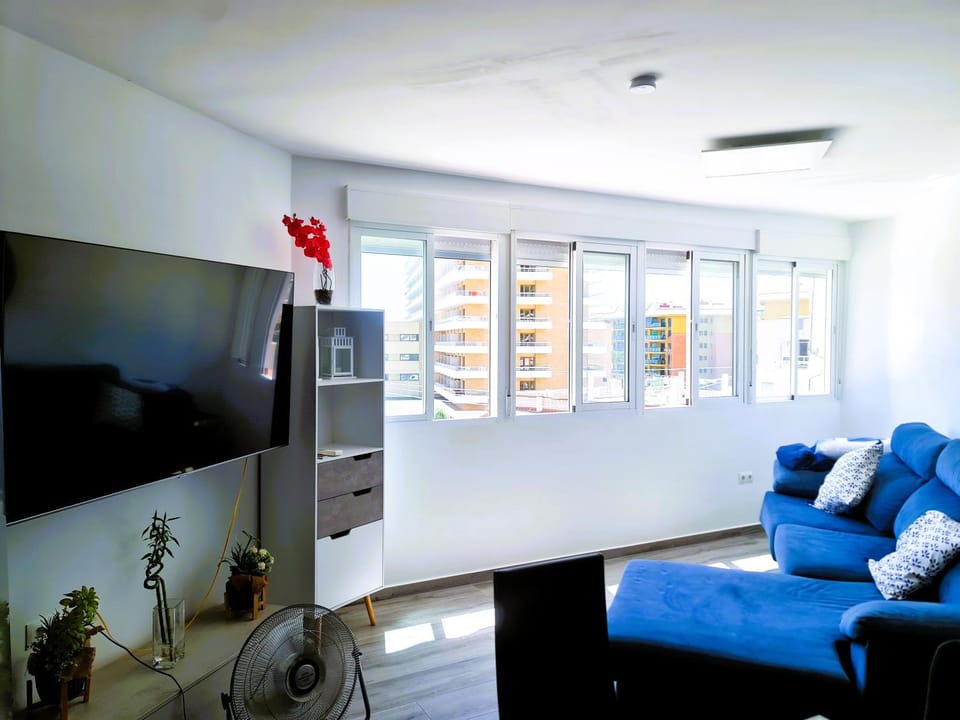 TV and multimedia, Living room, Dining area, Evening entertainment, City view, air conditioner