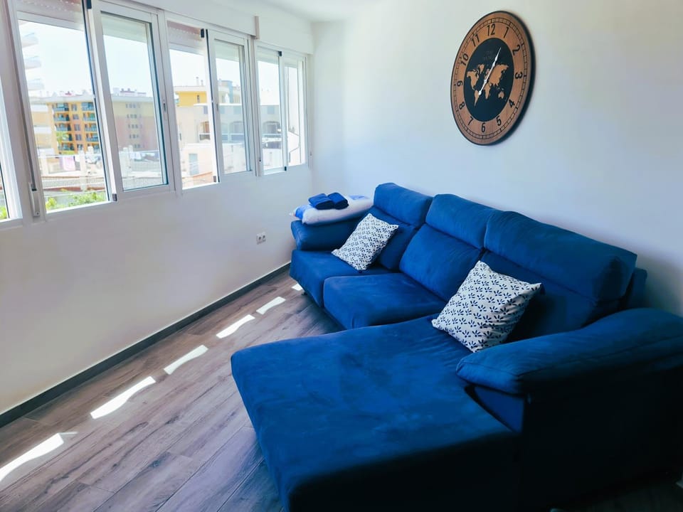 Living room, City view, air conditioner