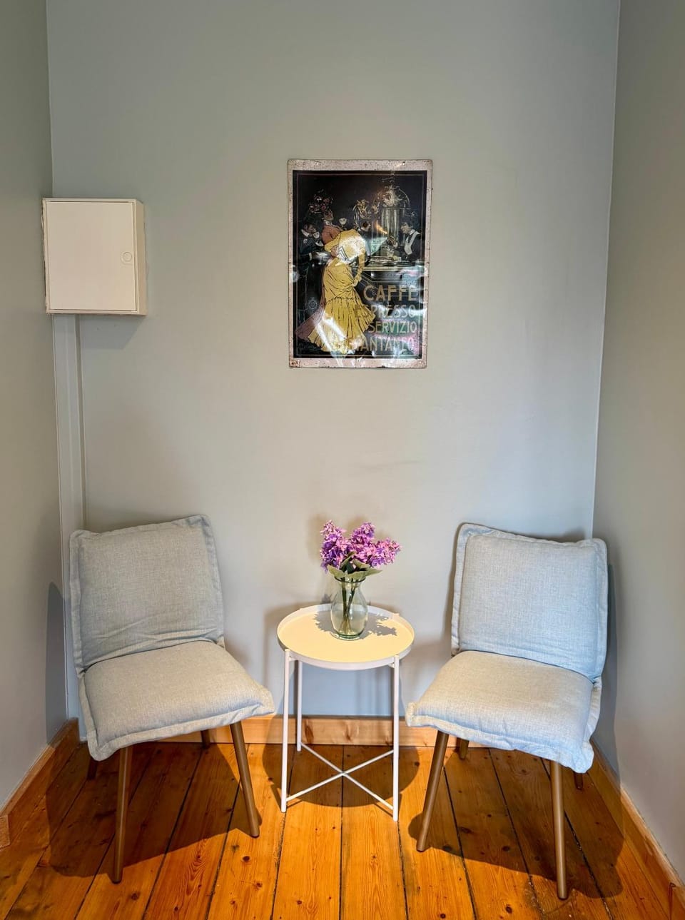 Living room, Decorative detail, Seating area
