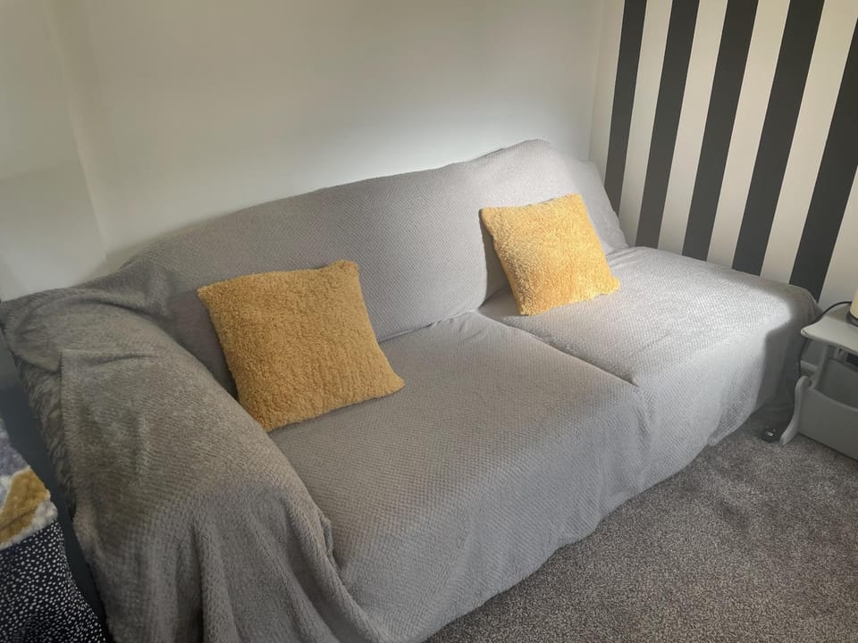Seating area, Bedroom