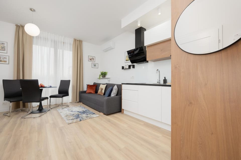 Kitchen or kitchenette, Living room, Seating area