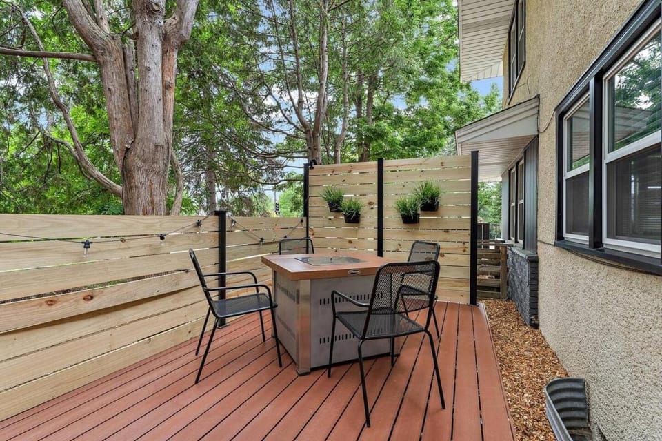 Urban Lake Life House in Minneapolis