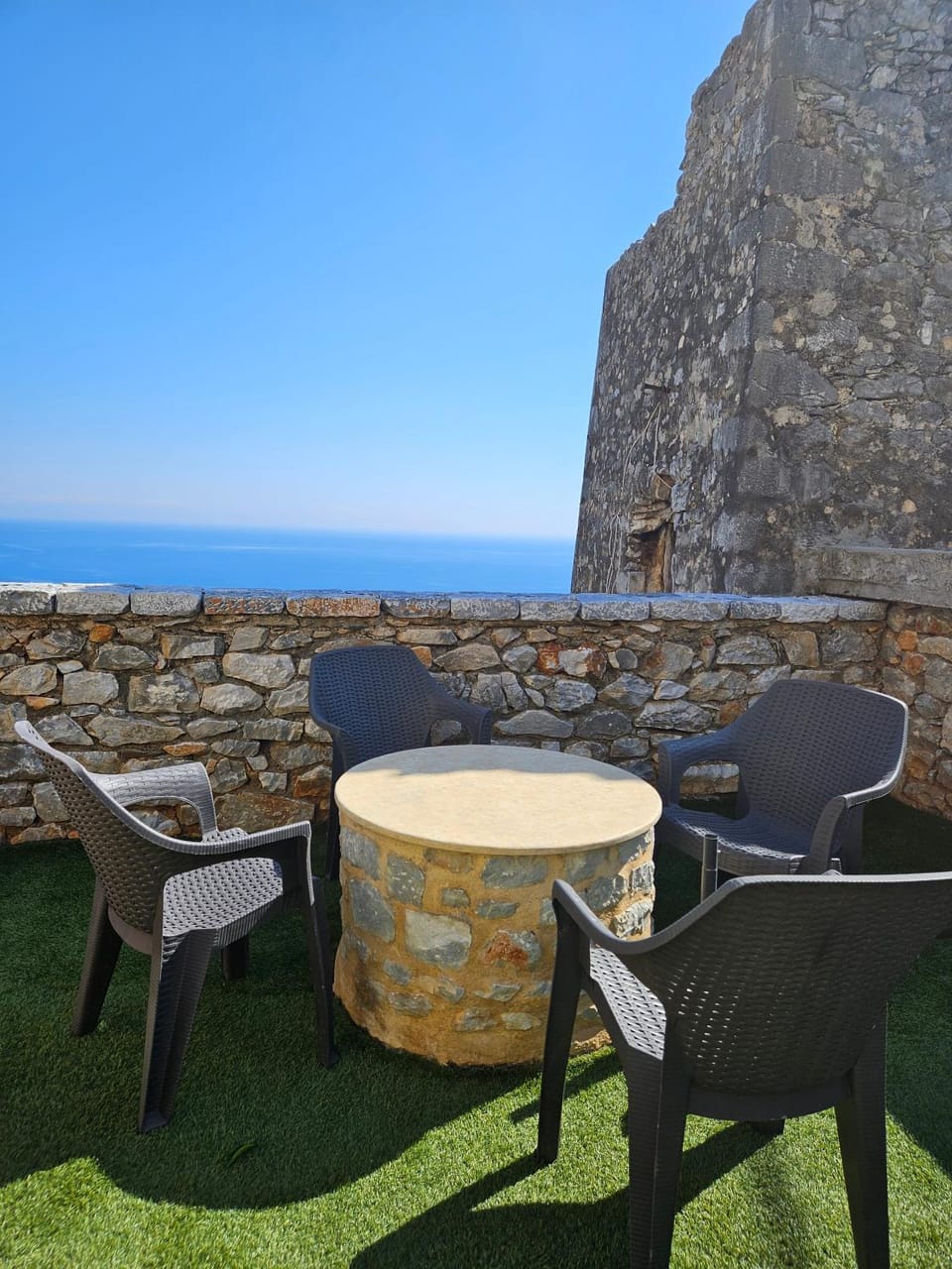 Garden, Sea view