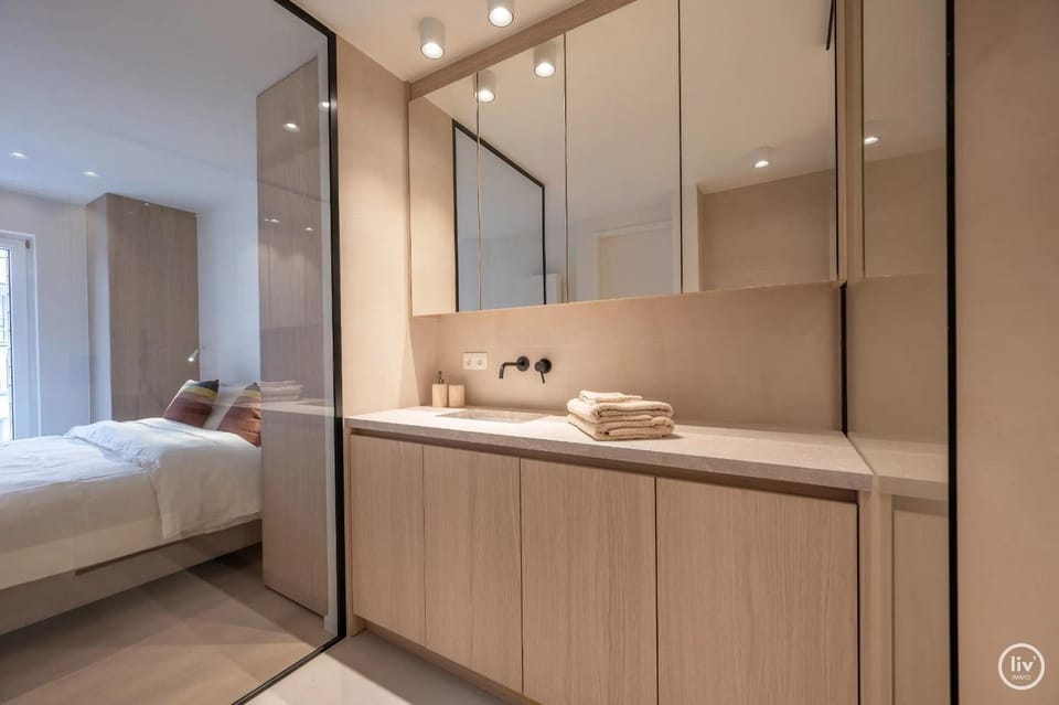Bathroom, Bedroom