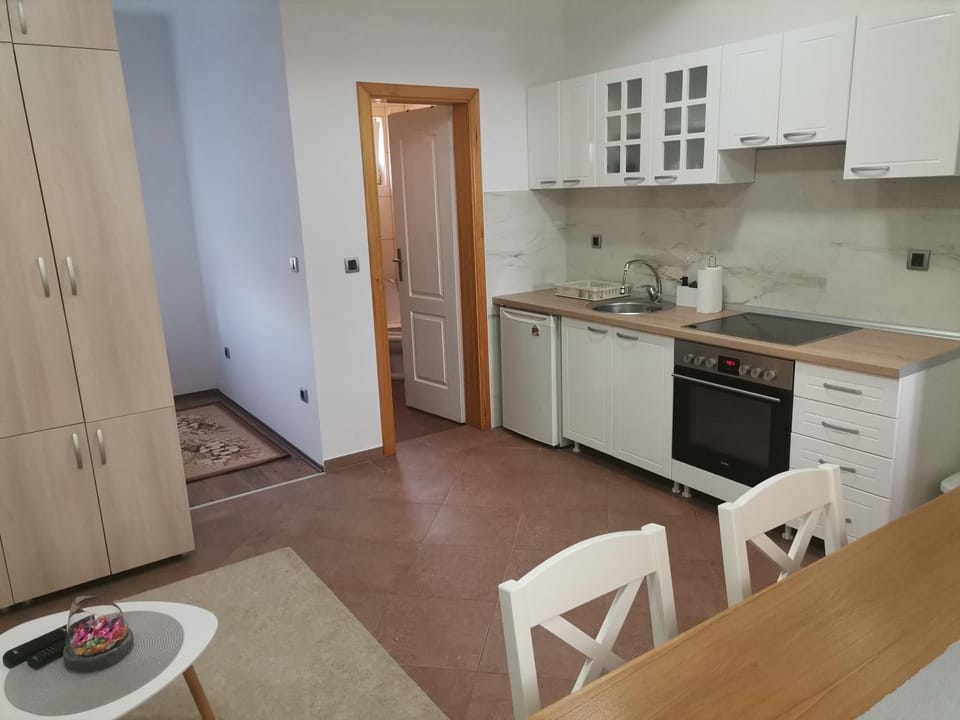 Apartman EMANA Apartment in Novi Sad