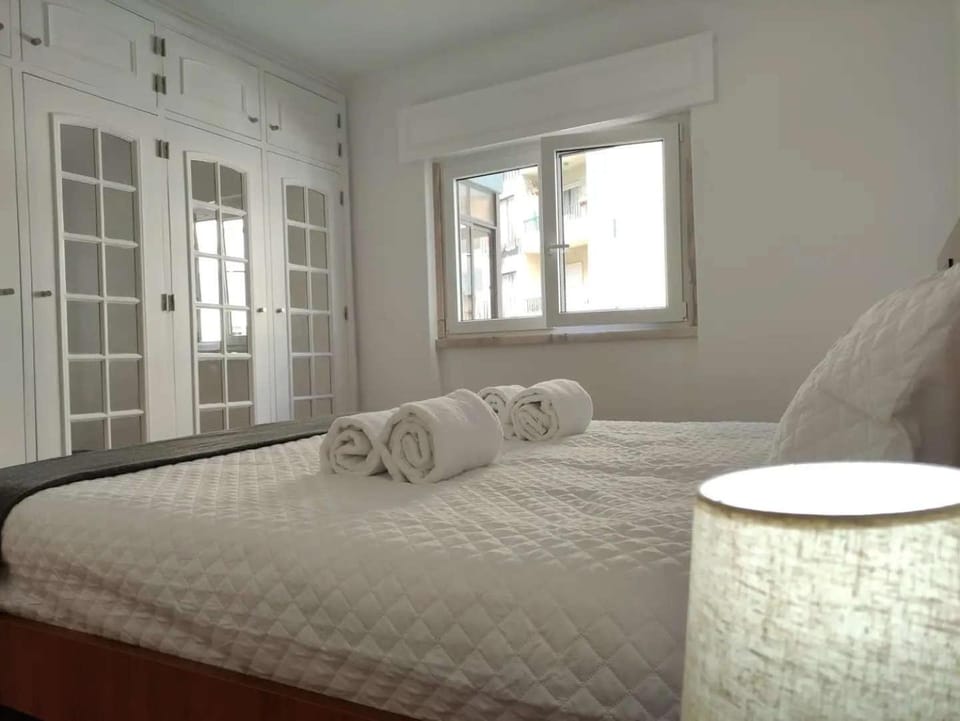Spacious 26 Apartment in Lisbon District