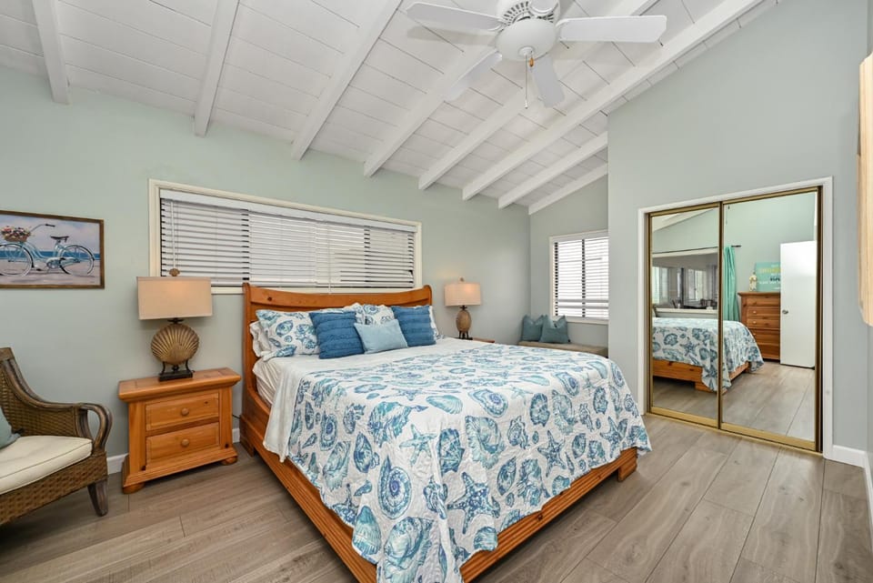 Oceanfront Home with UNOBSTRUCTED VIEW House in Balboa Peninsula