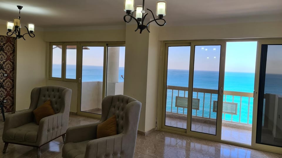 Midpoint Panoramic View - Families Only Apartment in Alexandria