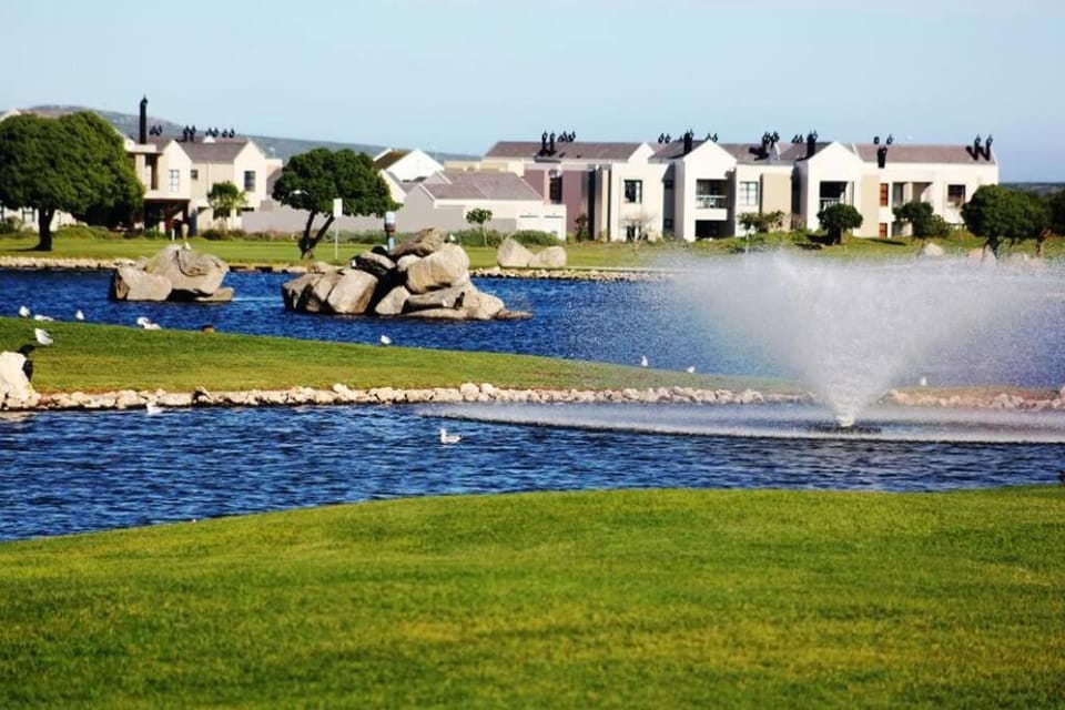 Nearby landmark, Natural landscape