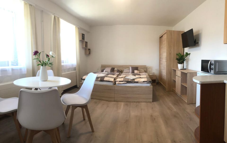 Living room, Photo of the whole room