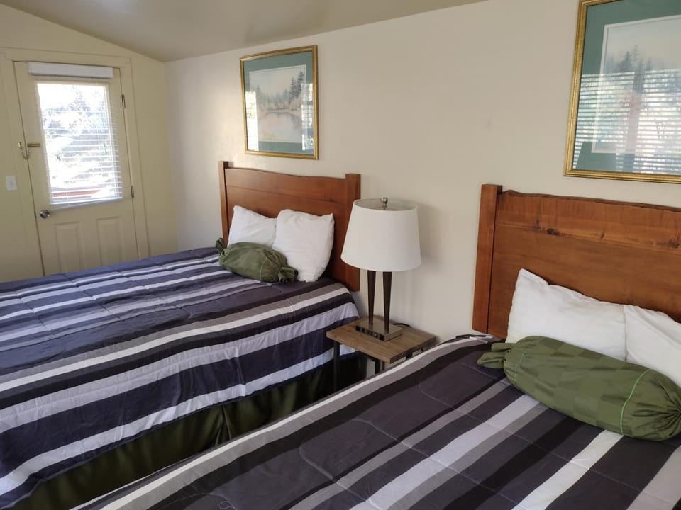 Yosemite Gatekeeper's Lodge House in Tuolumne County