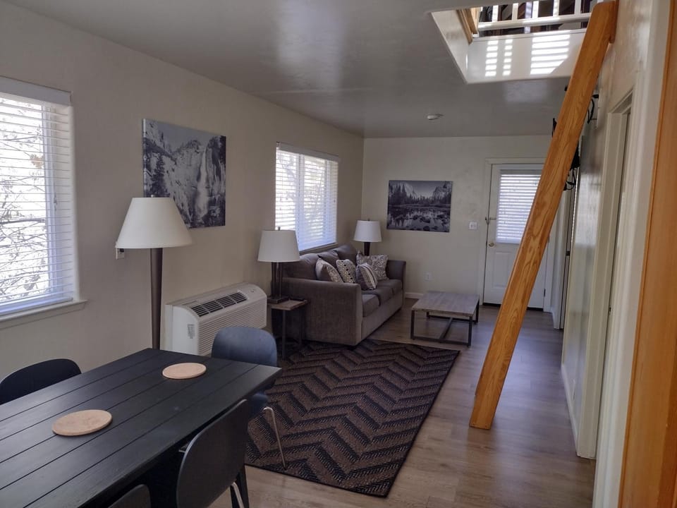Yosemite Gatekeeper's Lodge House in Tuolumne County