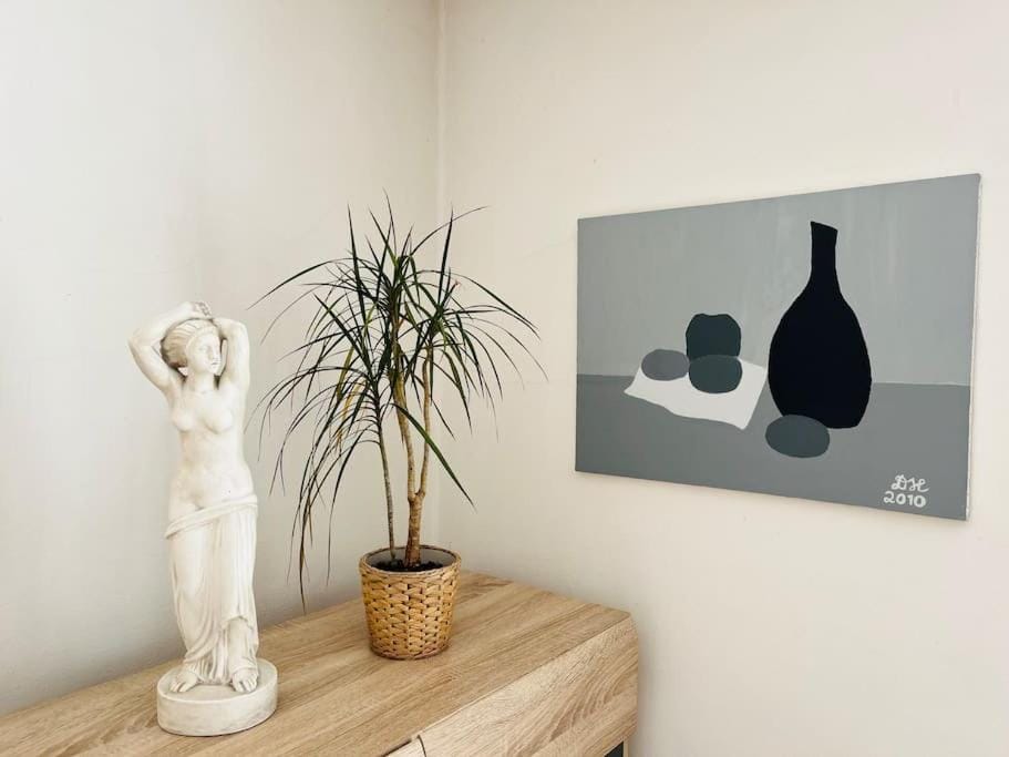 Living room, Decorative detail