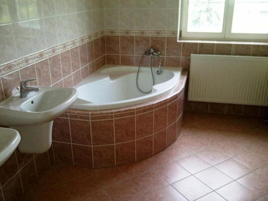 Bathroom, Bath